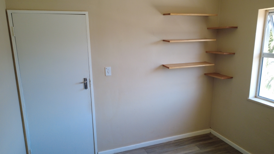 To Let 2 Bedroom Property for Rent in Zonnebloem Western Cape